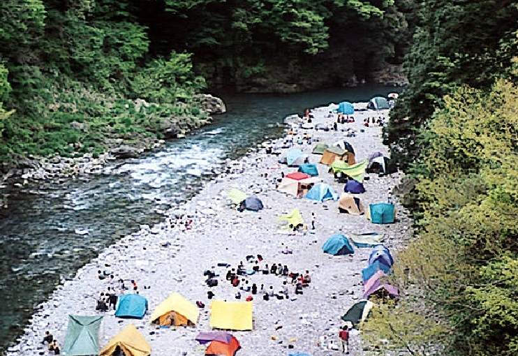 関東｜テントサウナ｜東京|あきる野市｜自然｜アウトドア｜キャンプ場｜サウナ｜アウトドアサウナ｜川｜水風呂｜外遊び｜camp|アクティビティ|ゆるキャン