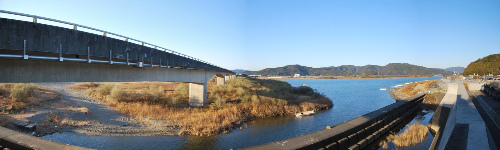 高知 自然サウナ 仁淀川 仁淀ブルー 透明度 清流