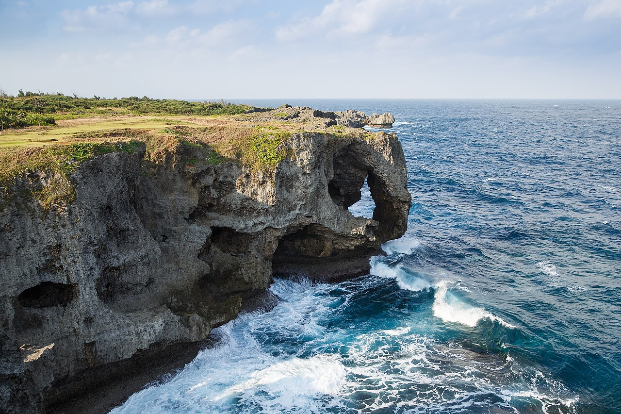 沖縄 万座毛 恩納村 絶景 海 テントサウナ
