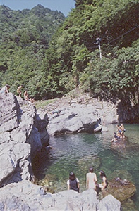 岐阜 アウトドアサウナ 板取川 清流 関市